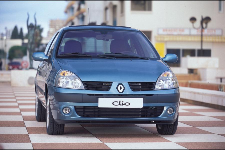 Renault Clio 3-Door 2001 года  (фото 48 из 58)